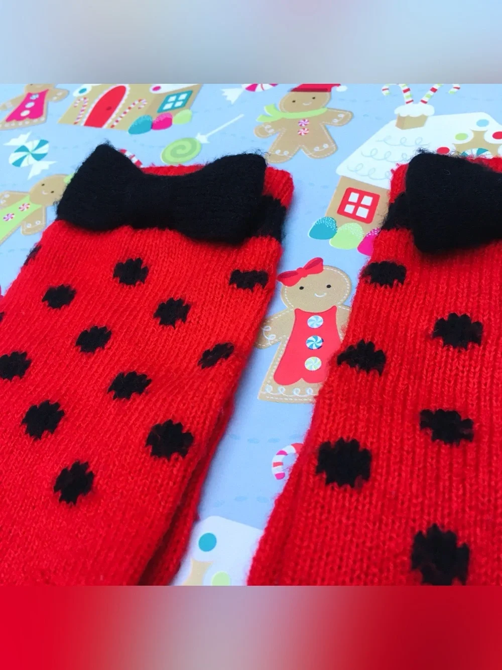 Disney ❉ Minnie Mouse Inspired Red & Black Bow Polka Dot Gloves